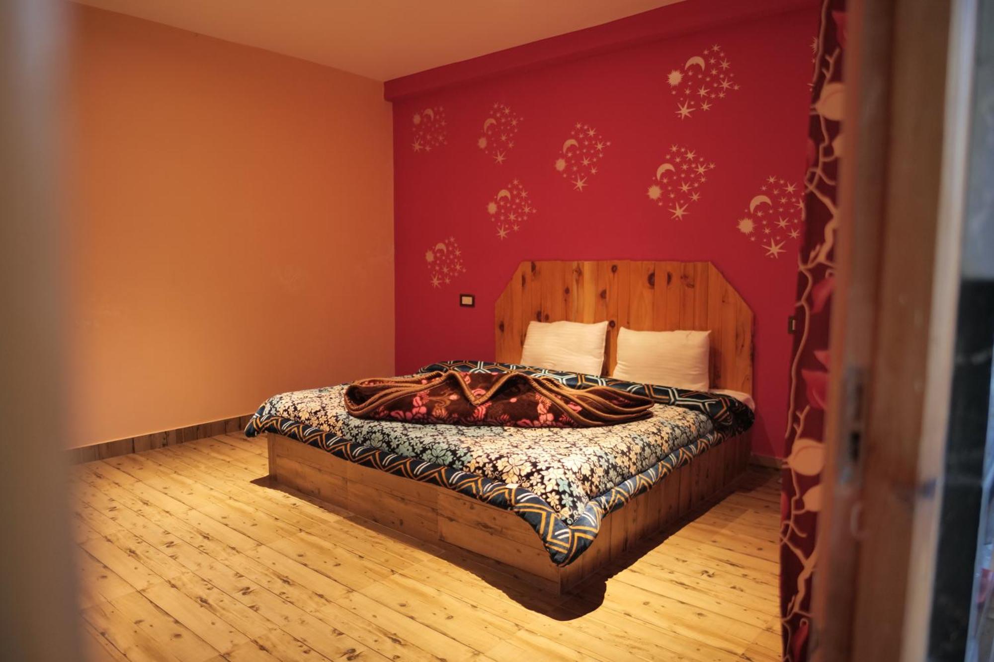 Yellowjackets Hostel Tosh Dış mekan fotoğraf