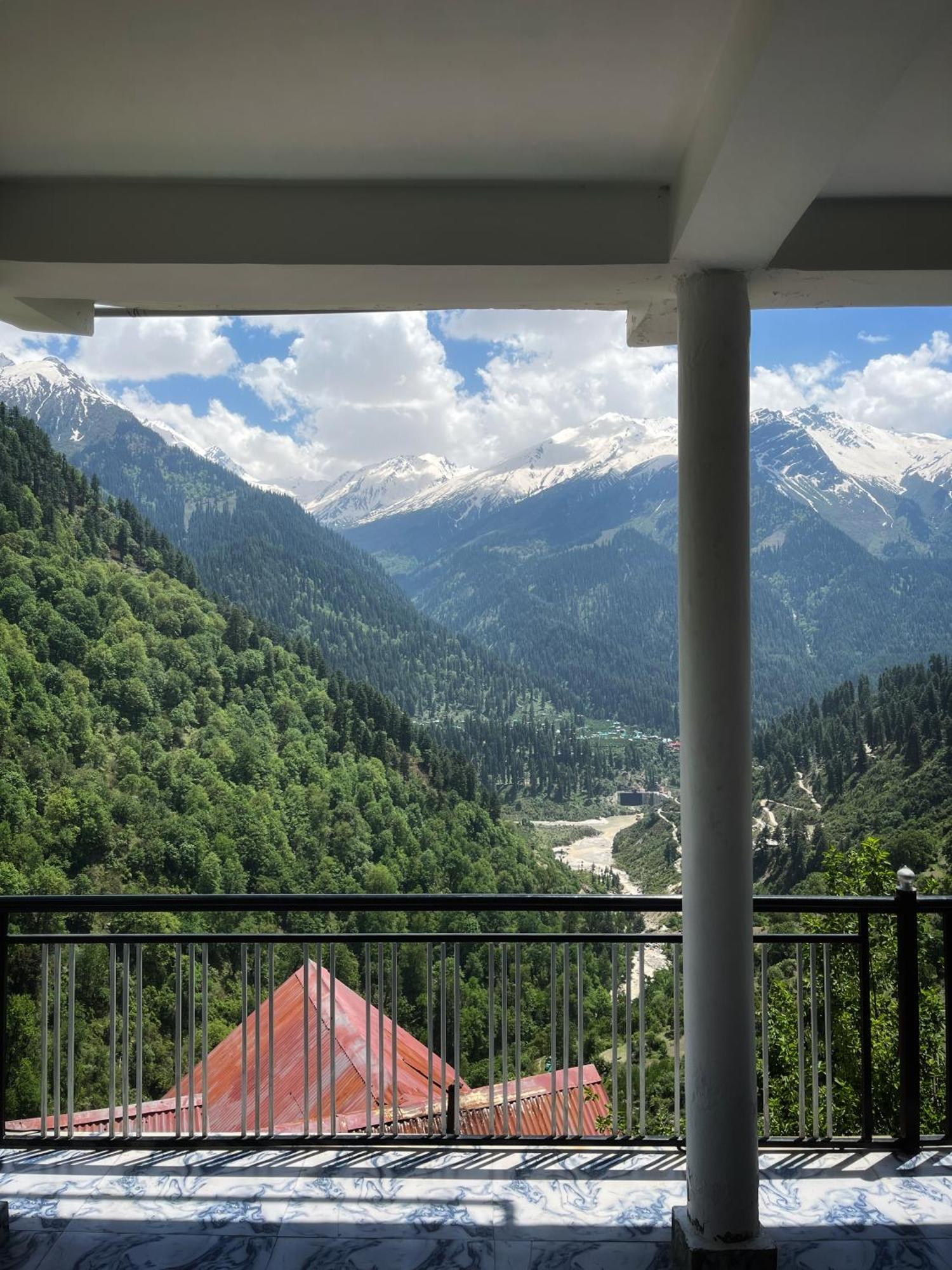 Yellowjackets Hostel Tosh Dış mekan fotoğraf